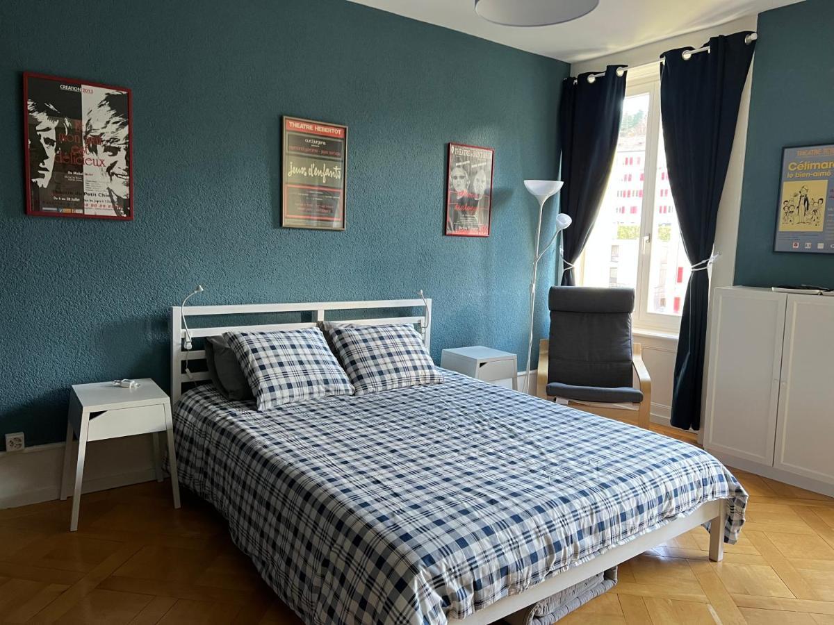 Le Locle : Bel Appartement Chaleureux Exterior foto